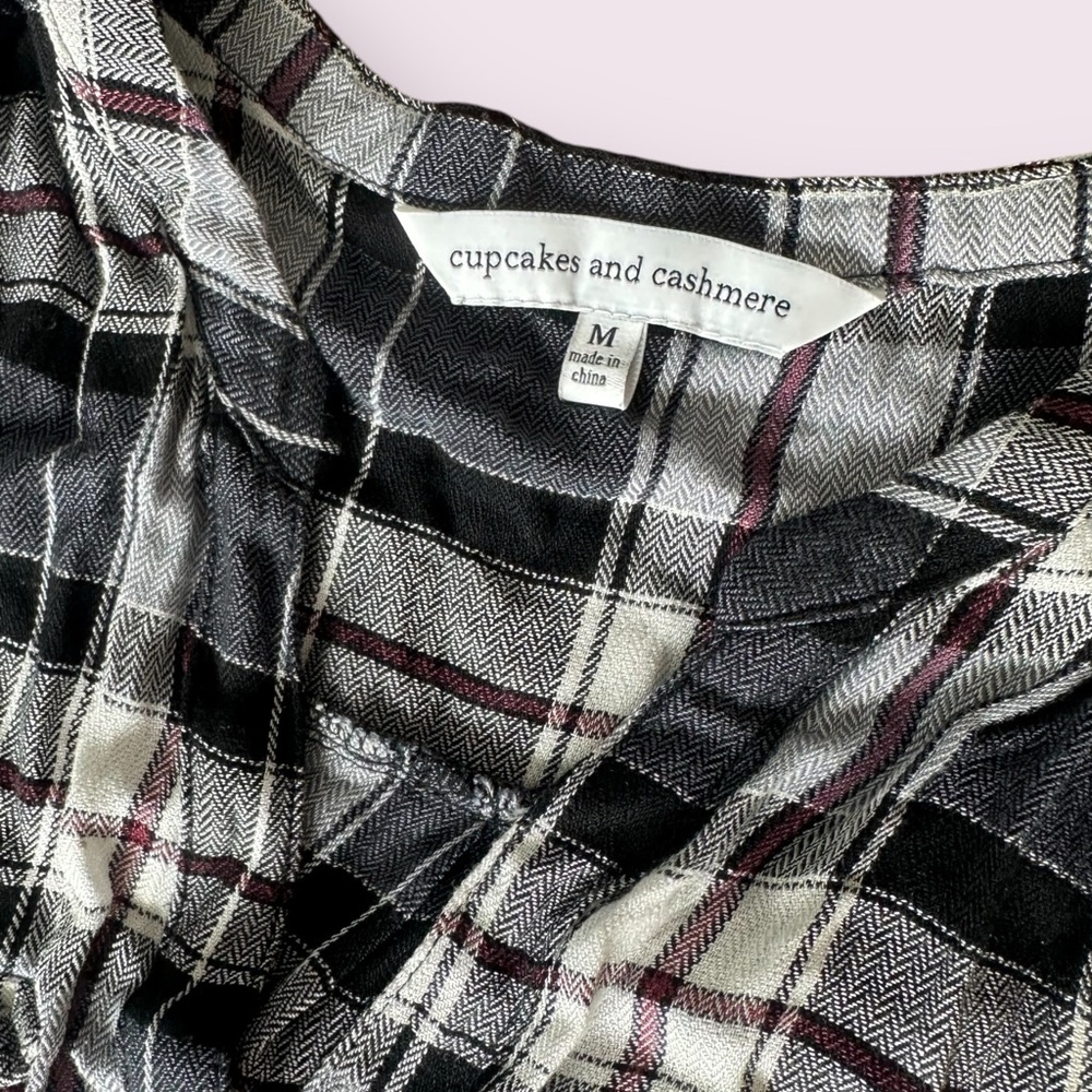 Women’s Cupcakes & Cashmere Plaid Tunic Length Tank Top Blouse Size Medium - Picture 7 of 8